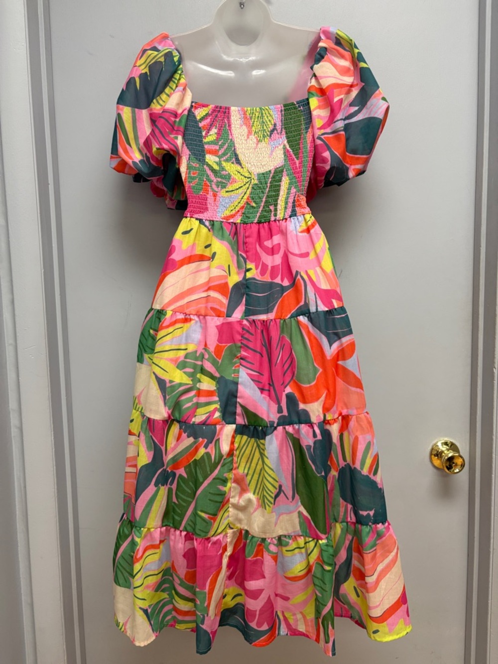 ✨ Crystal Doll Tropical Puff Sleeve Smocked Tiered Midi Dress | Size XL - Picture 4 of 12